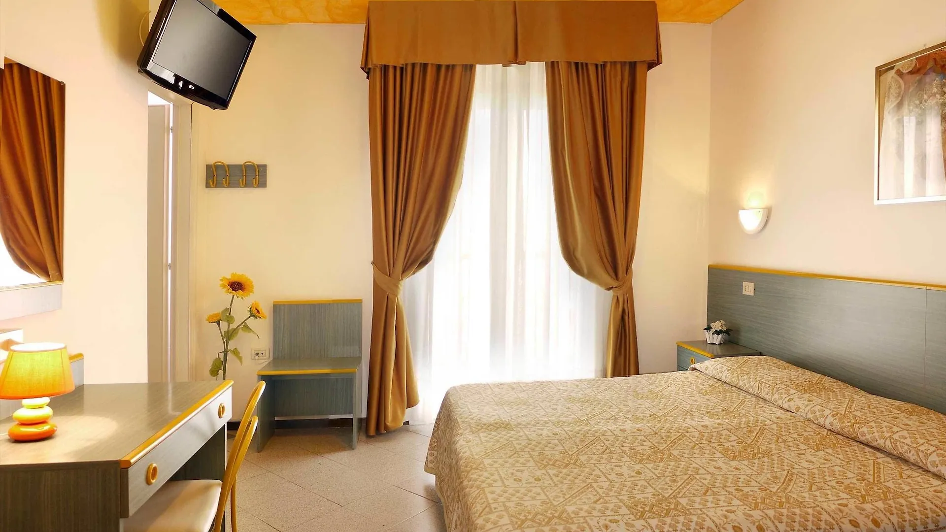 Hotel Storione Lido di Jesolo 3*,